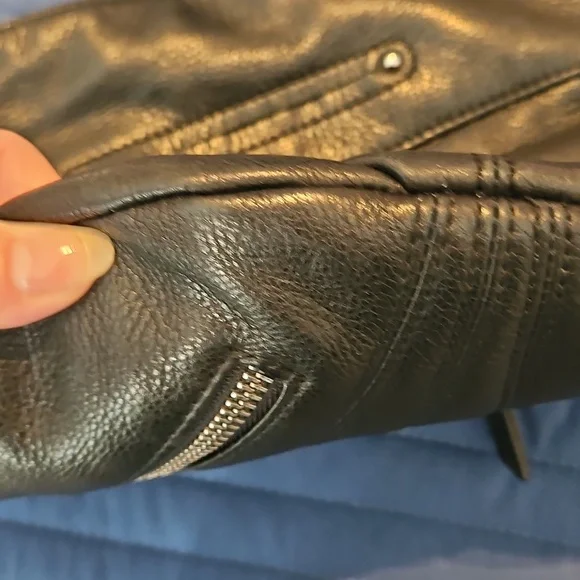 B. Makowsky Leather Shoulder Bag with Zipper Accents - Picture 7 of 7